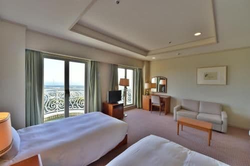 Deluxe Twin Room with Sea View