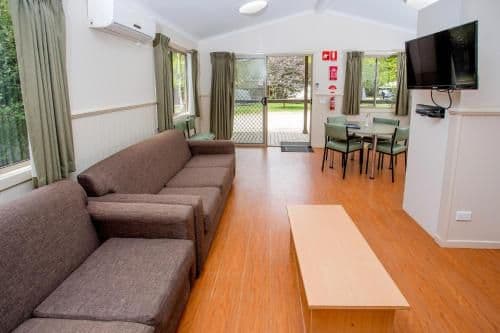 Banksia Two-Bedroom Cottage (6 Guests)