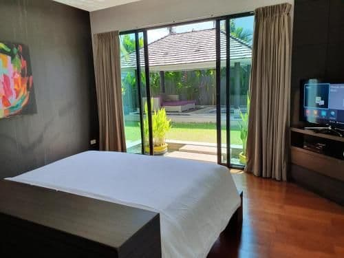 Five-Bedroom Villa