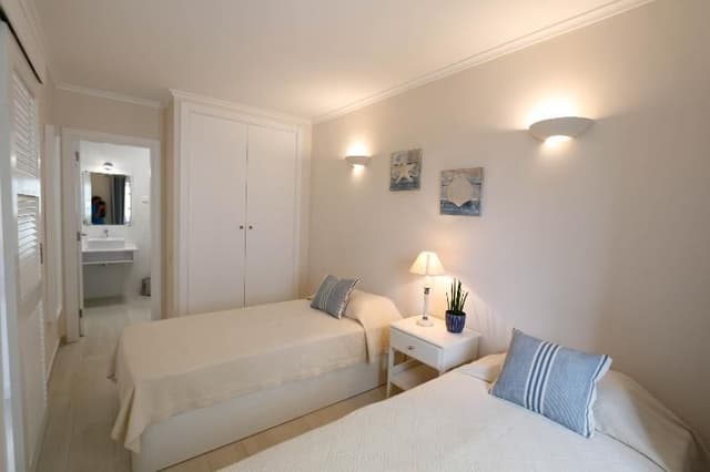 APARTMENT ONE BEDROOM