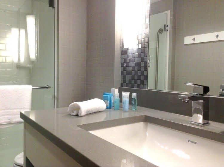 The Grand Winnipeg Airport Hotel by Lakeview The Grand Winnipeg Airport Hotel by Lakeview