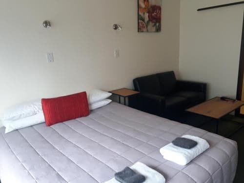 Studio (2 Adults)