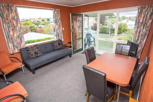 Budget Apartment 2