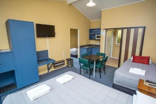 Apartment (4 Adults)
