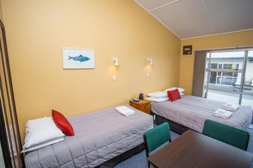 Apartment (4 Adults)