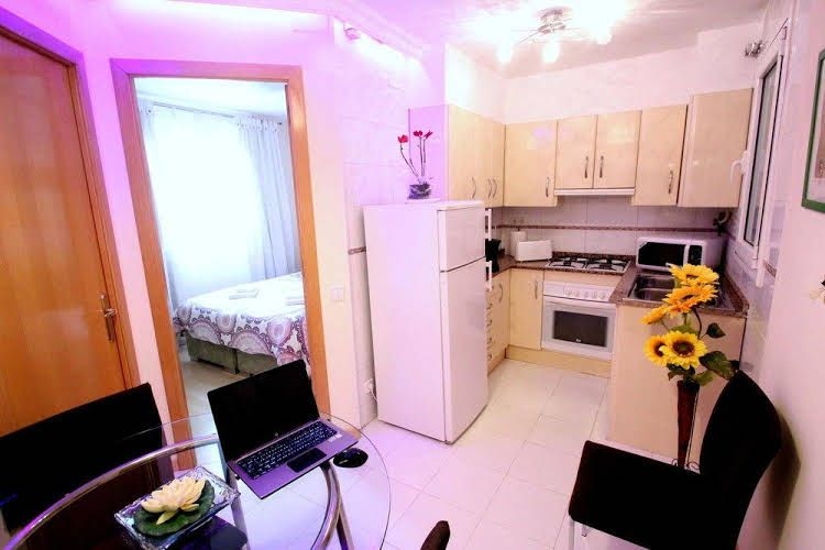 Stopbarcelona Universidad Apartments4