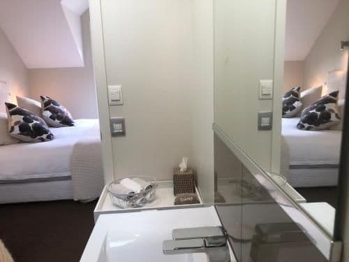Luxury One-Bedroom Apartment