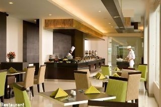 โรงแรมซานติกาโบกอ (Hotel Santika Bogor)3
