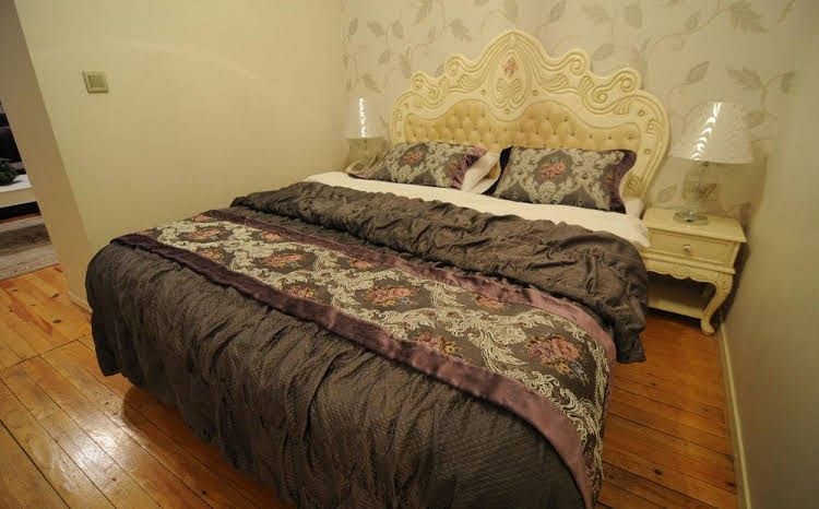 East Suite Hotel0