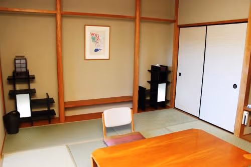Japanese-Style Room