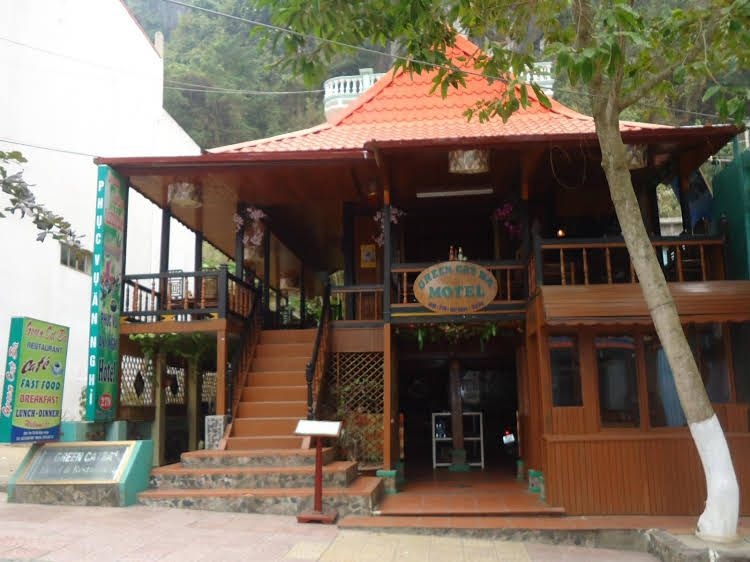 Green Cat Ba Hostel1