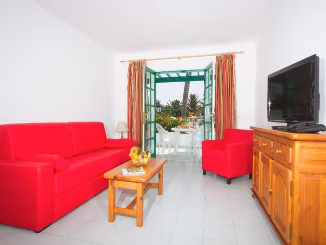 APARTMENT CAPACITY 3 TWO BEDROOMS
