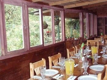 Paraiso Quetzal Lodge0