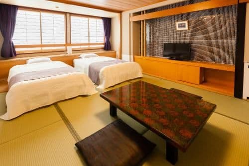 Deluxe Family Room