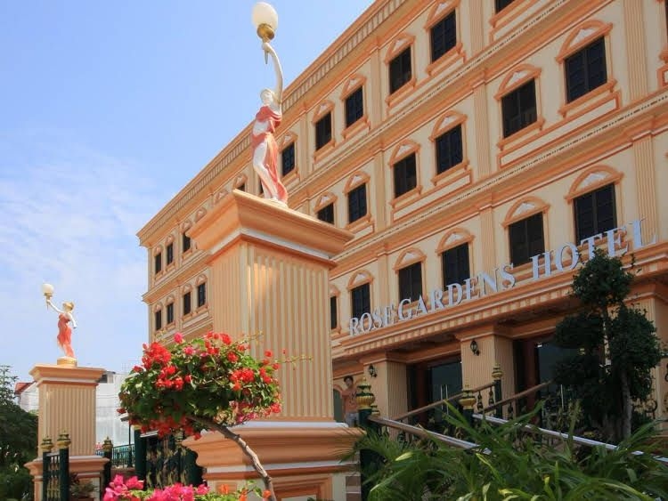 Rose Garden Hotel0