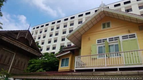 โรงแรมพนิดา สวีท โรงแรมพนิดา สวีท