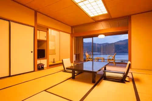 Japanese-Style Twin Room