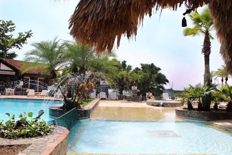 Lago Grande Hotel Resort & Centro de Convenciones0