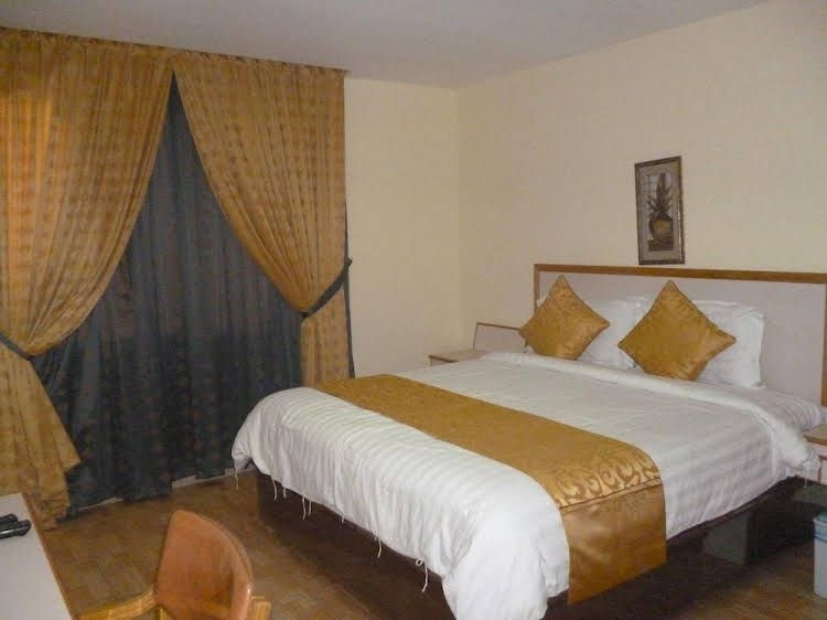 Mansour Plaza Hotel Apartments3