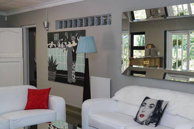 Elgin Valley Inn0