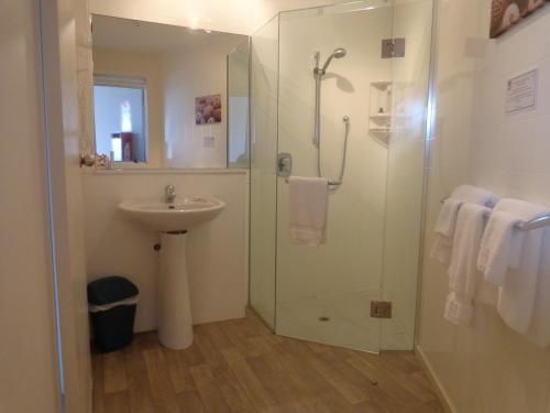 Waterfront Apartments Whitianga4