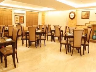 Le Grand Regency0