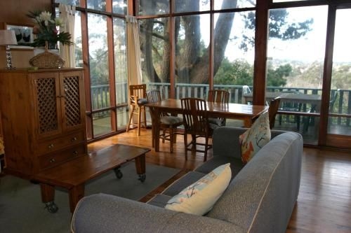 Sidneys Retreat3