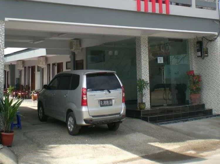 โรส อินน์ โรส อินน์