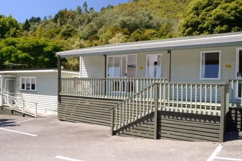 One-Bedroom Apartment (4 Adults)