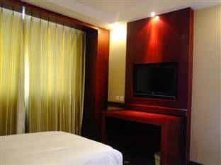 Huilong Tower Hotel