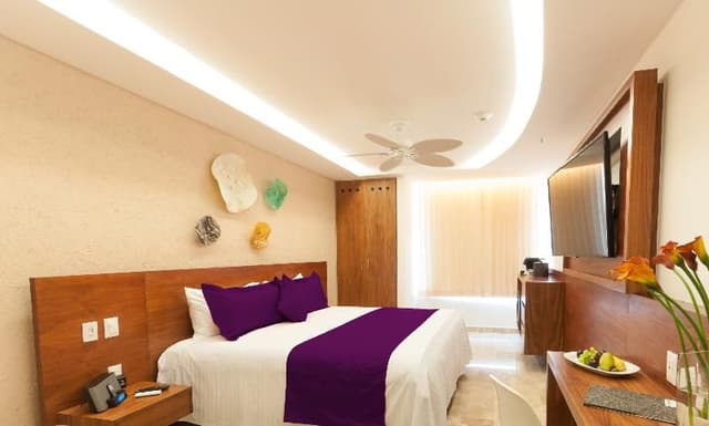 SUITE DELUXE WITH JACUZZI