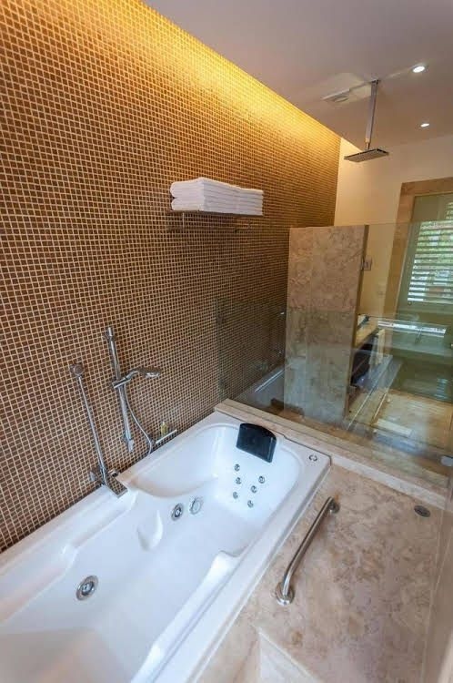 Senses Quinta Avenida By Artisan Adults Only1