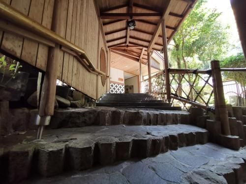 ซากาฮิจิริ เกียวกูโชเอน (Sakahijiri Gyokushoen)3