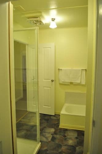 Three-Bedroom Cottage - Macquarie