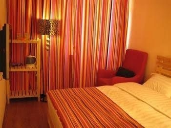 Kunming Lang Mei Youth Hotel3