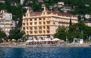Palace-Bellevue2