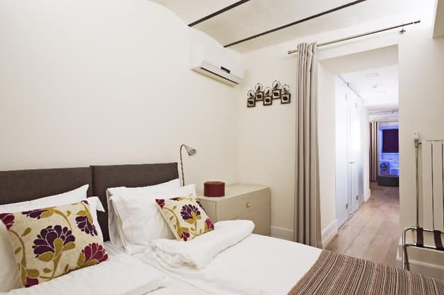 APARTMENT ONE BEDROOM WITH TERRACE