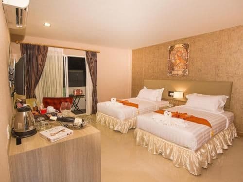 Retro Suite Twin