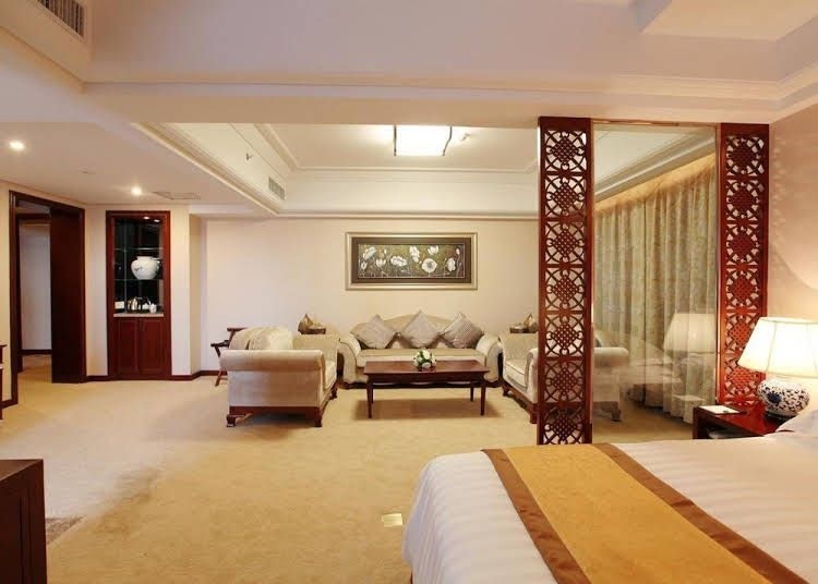 Qilu International Hotel0