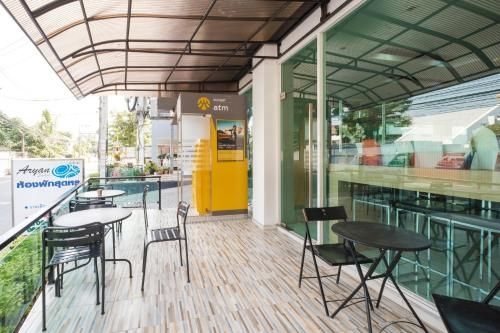 Aryan Suites Hotel3