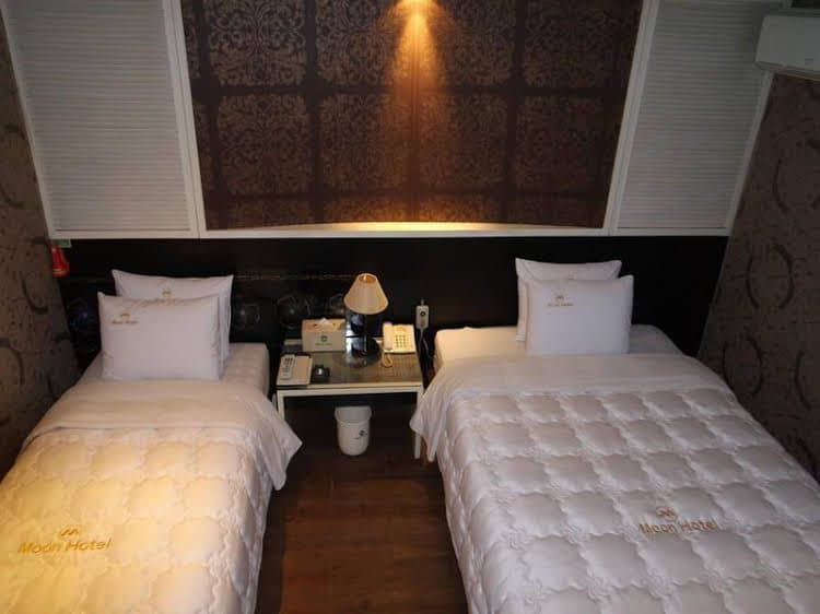 Moon Hotel Moon Hotel