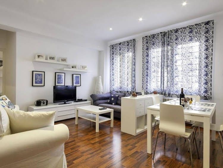 Barcelona Comtal Apartments4