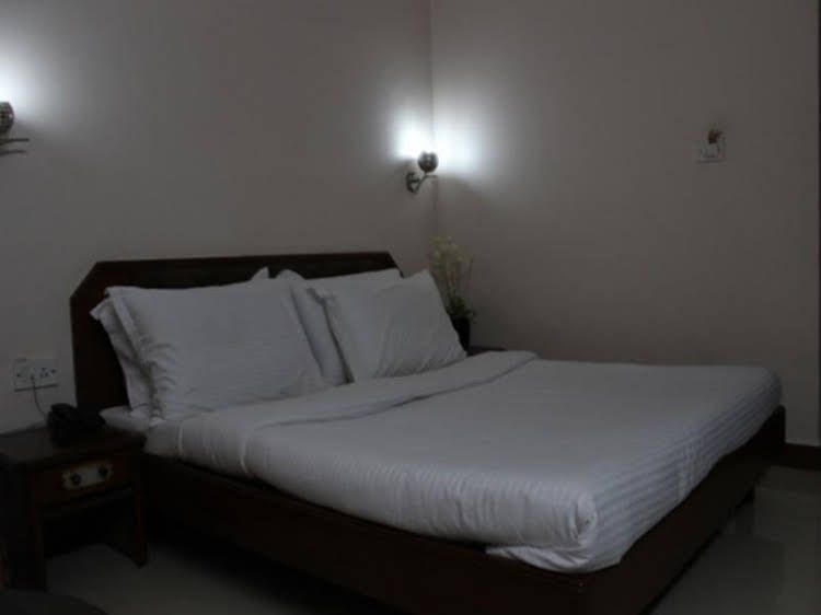 Hotel Sunny Mid-Town1