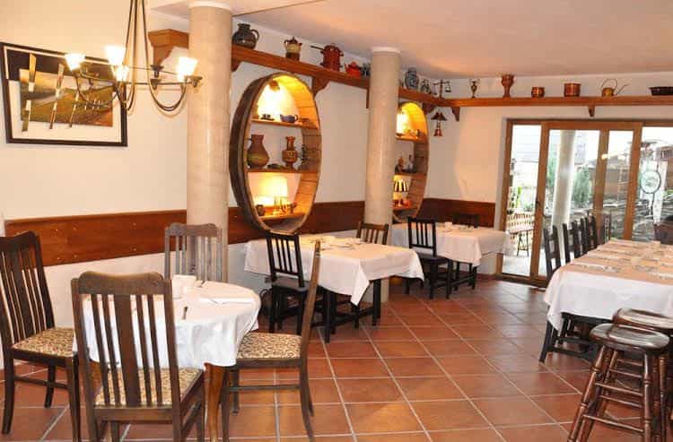 Perabo´s Gasthof Weingut & Gastehaus Restaurant Mit Vinothek Perabo´s Gasthof Weingut & Gastehaus Restaurant Mit Vinothek