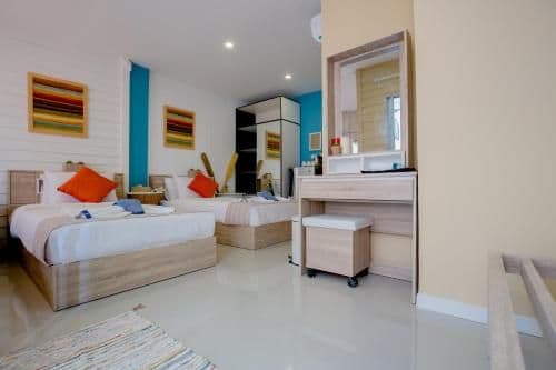 Standard Twin Room
