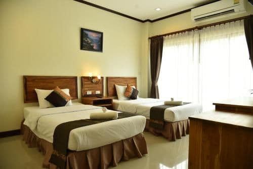 Standard Twin Room