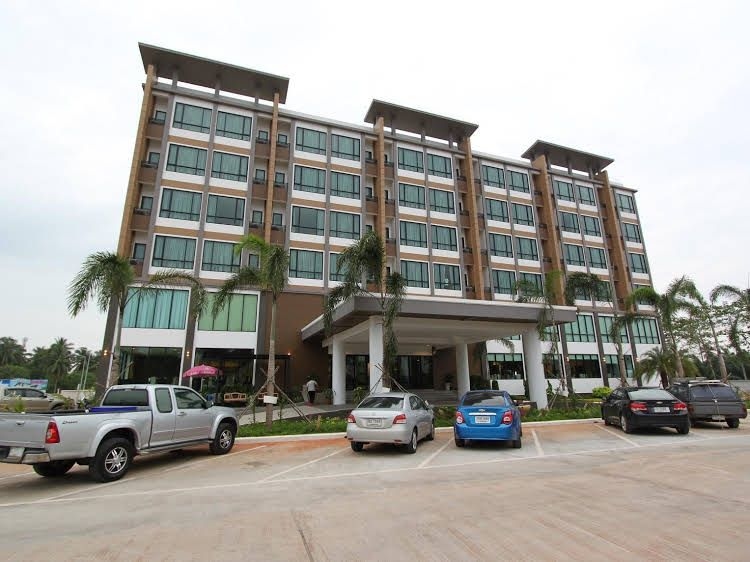 เอส ทารา แกรนด์ โฮเต็ล (S Tara Grand Hotel)0