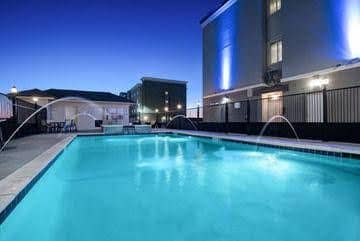 Holiday Inn Express Hotel and Suites Monahans I-20 Holiday Inn Express Hotel and Suites Monahans I-20
