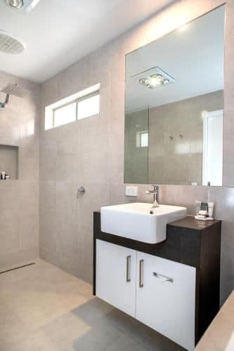 King Room with Spa Bath