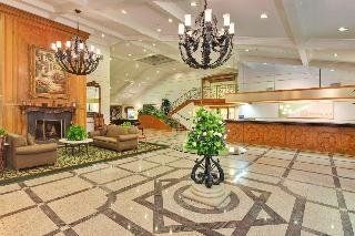 Holiday Inn Buena Park1